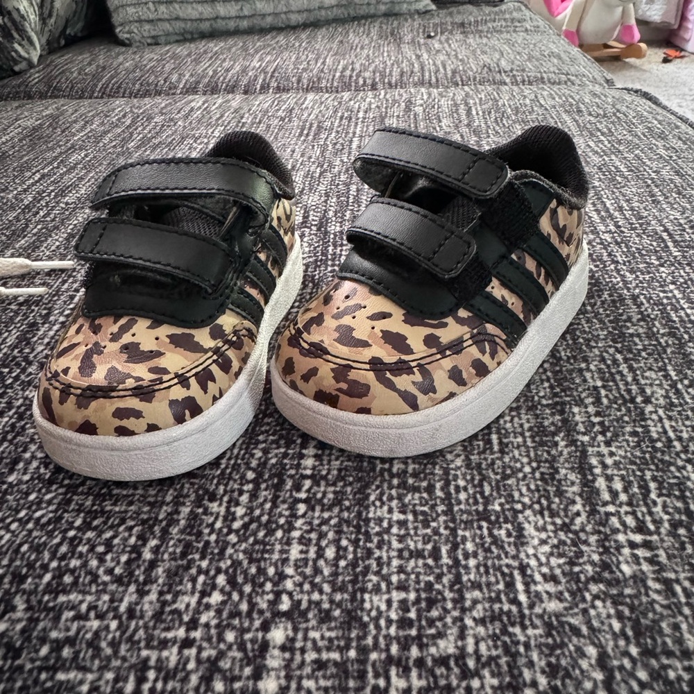 Infant adidas